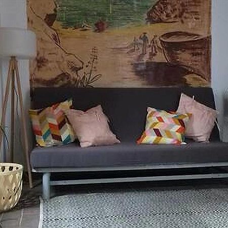 Apartamento De Diseno Cerca De Tren, Playa Y Bcn Masnou Luaran gambar